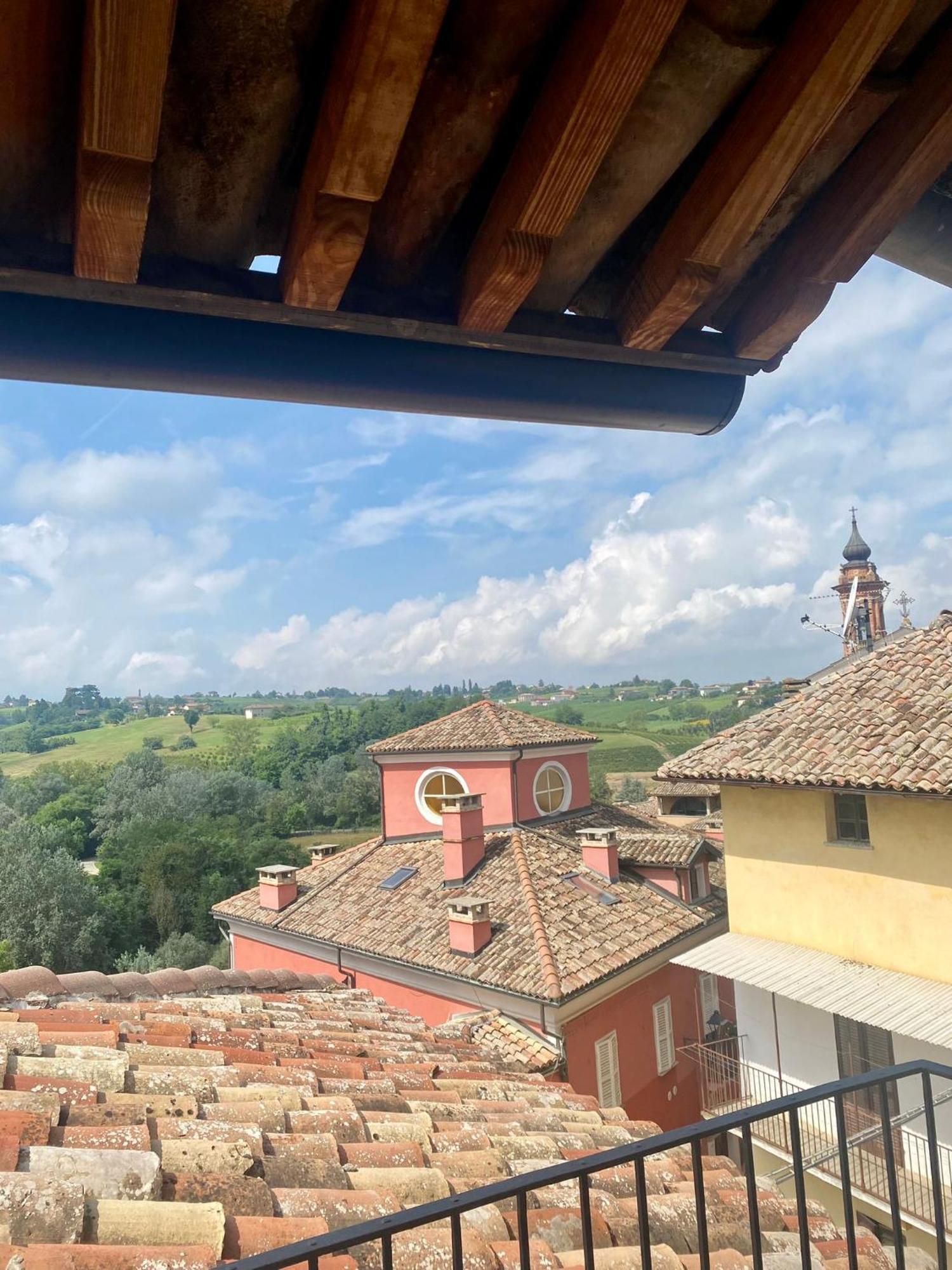 Vicolo Al Castello - Langhe E Monferrato Suites Costigliole d'Asti Exterior photo