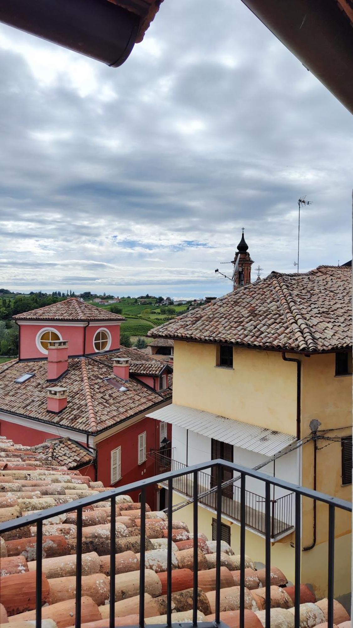 Vicolo Al Castello - Langhe E Monferrato Suites Costigliole d'Asti Exterior photo