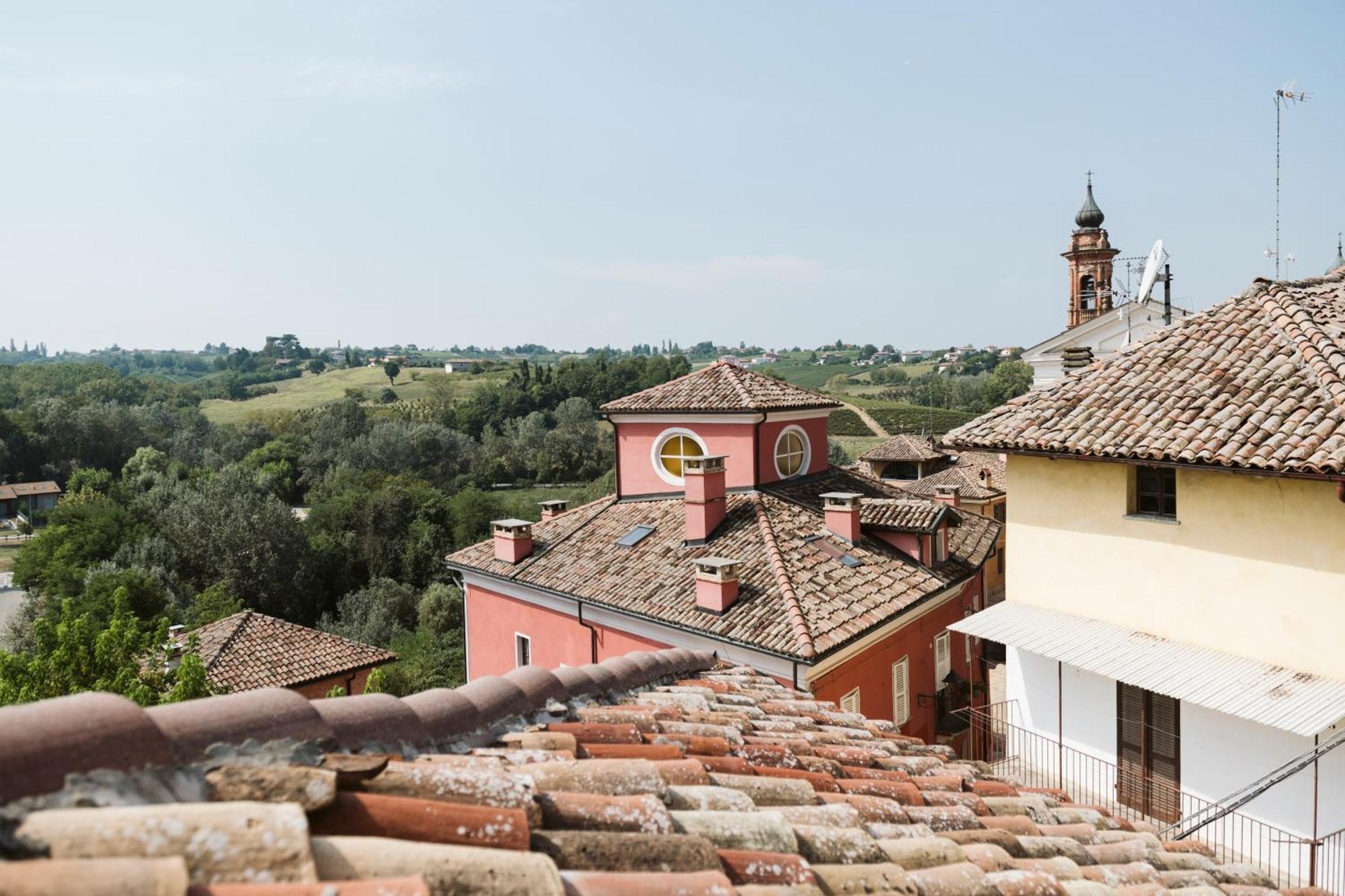 Vicolo Al Castello - Langhe E Monferrato Suites Costigliole d'Asti Exterior photo